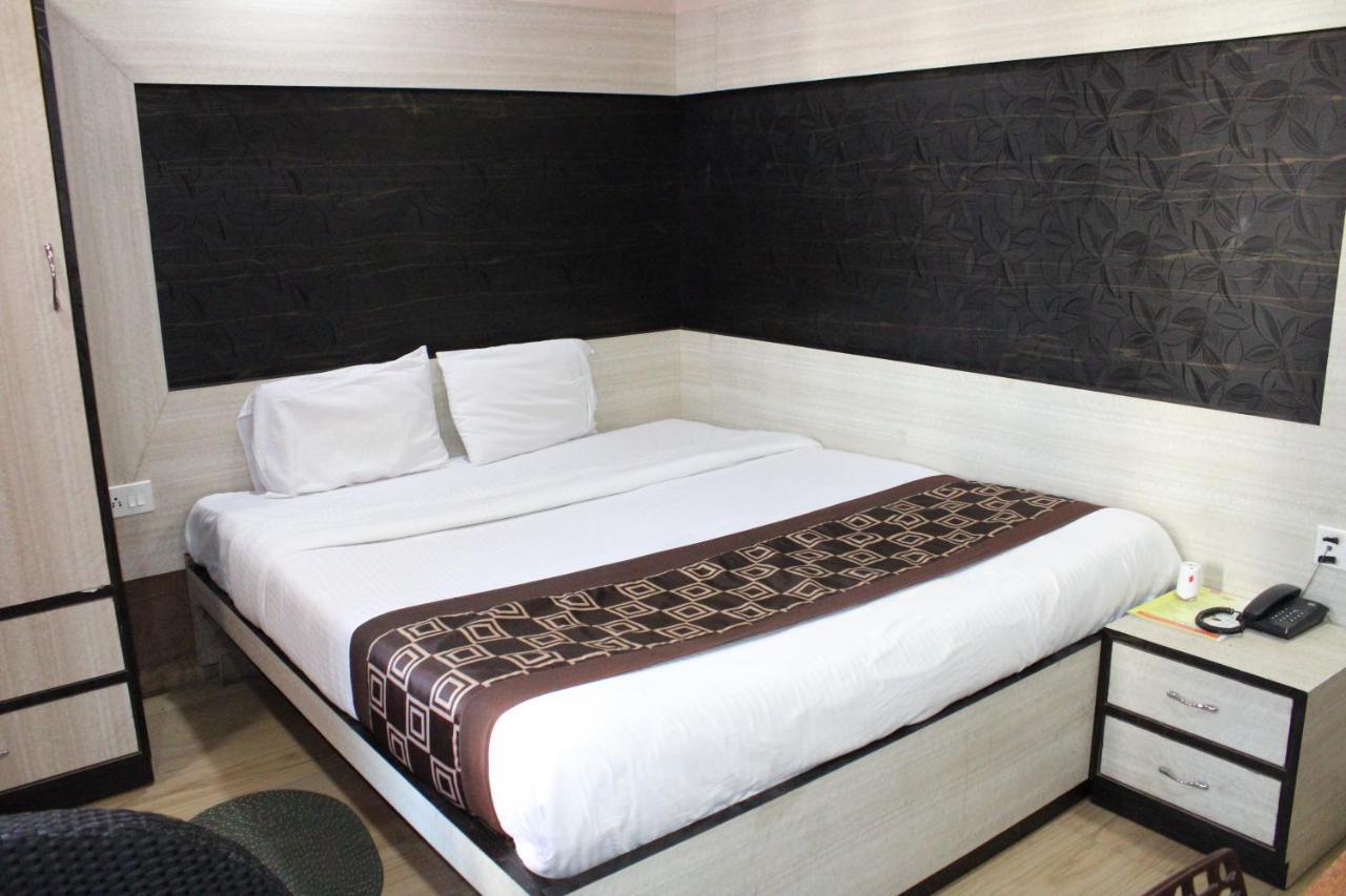 Hotel Square Park Dibrugarh Eksteriør bilde