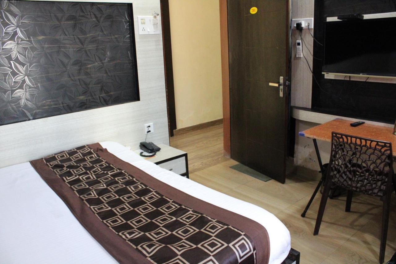 Hotel Square Park Dibrugarh Eksteriør bilde