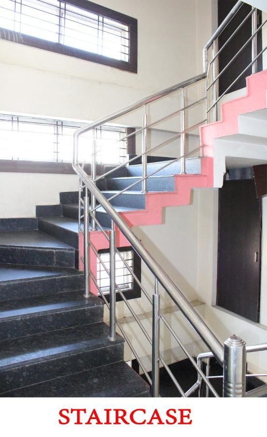 Hotel Square Park Dibrugarh Eksteriør bilde